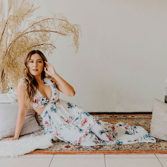 🚨24 HOUR SALE🚨 *LAST 1* Perfect Date Lace Floral Max Dress - Picture 6 of 7